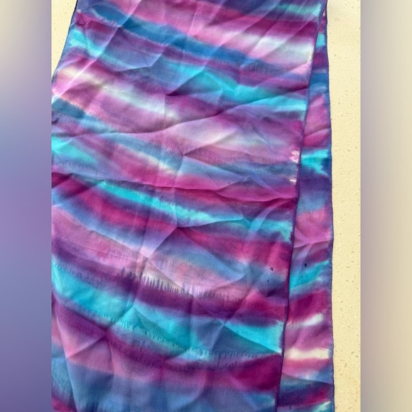 Artisan Signed Silky Scarf 12” x 78” - Picture 5 of 6